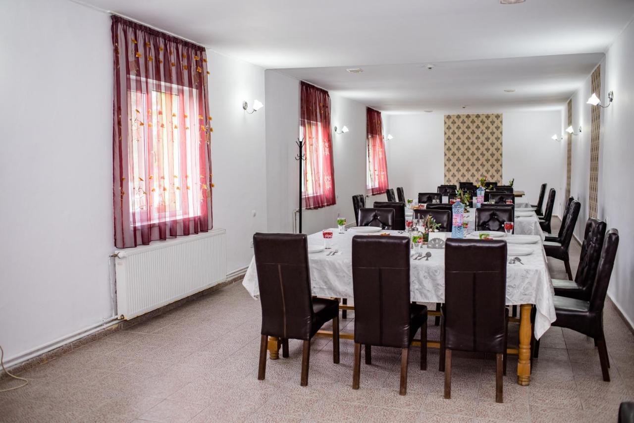 Hotel Marion Poiana Dumbraveni  المظهر الخارجي الصورة